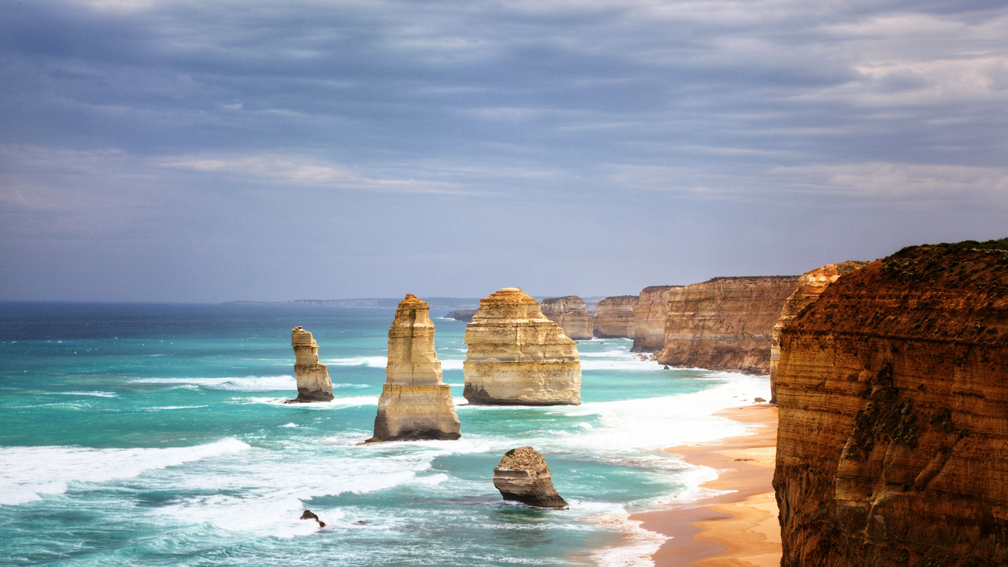 Great Ocean Road Adventure: Scenic Coastlines & Iconic Landmarks (1-6 people)