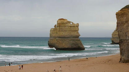 Great Ocean Road Adventure: Scenic Coastlines & Iconic Landmarks (1-6 people)
